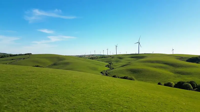 Standbild aus dem Video „Start“